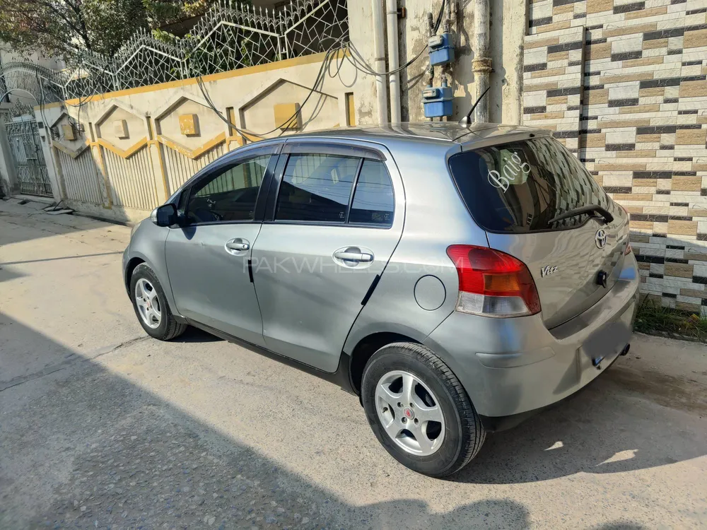 Toyota Vitz 2007 for Sale in Islamabad Image-1