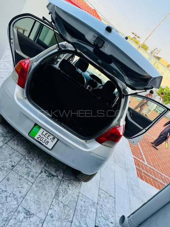 Toyota Vitz 2008 for Sale in Attock Image-1