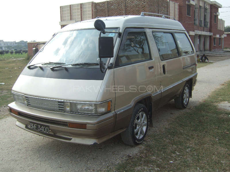 Toyota Town Ace 1986 for Sale in Dera ismail khan Image-1