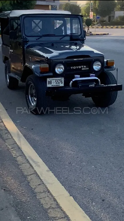 Toyota Land Cruiser 1976 for Sale in Islamabad Image-1