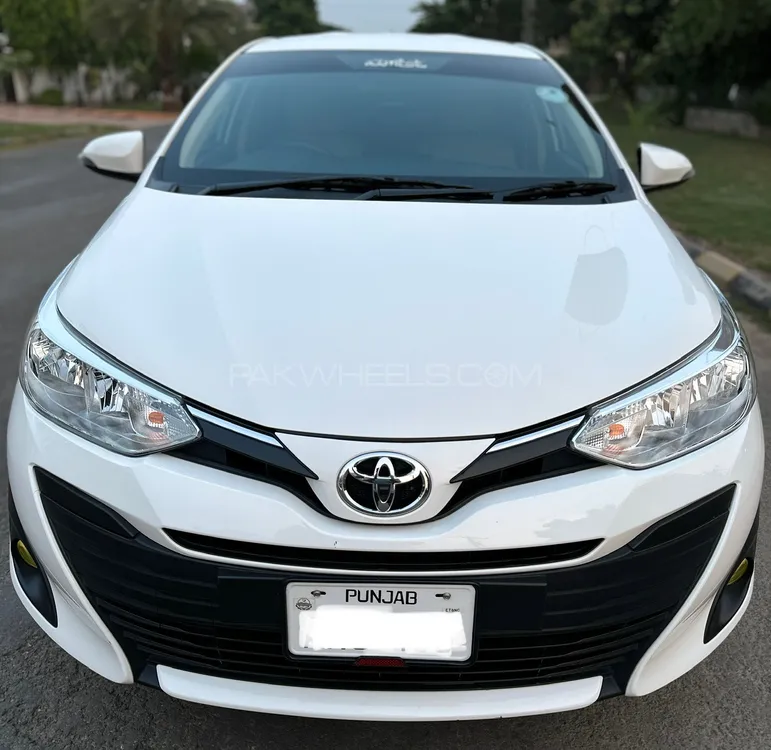 Toyota Yaris Sedan 2022 for Sale in Lahore Image-1