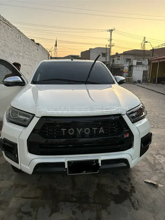 Toyota Hilux 2019 for Sale in Charsadda Image-1
