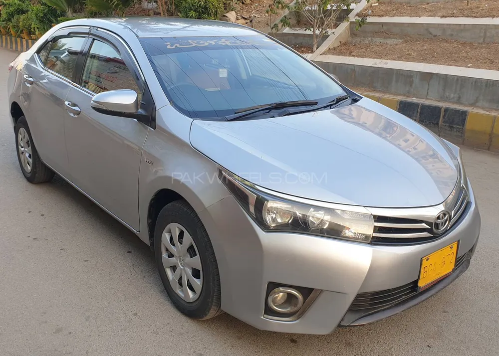 Toyota Corolla 2016 for Sale in Karachi Image-1