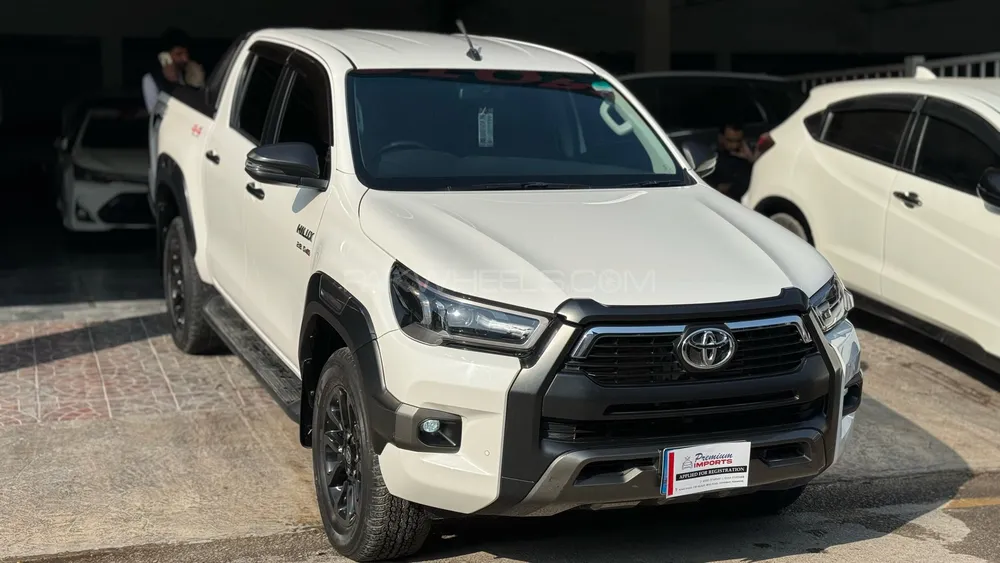 Toyota Hilux 2022 for Sale in Peshawar Image-1