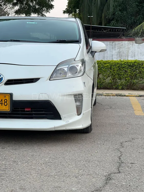 Toyota Prius 2015 for Sale in Karachi Image-1