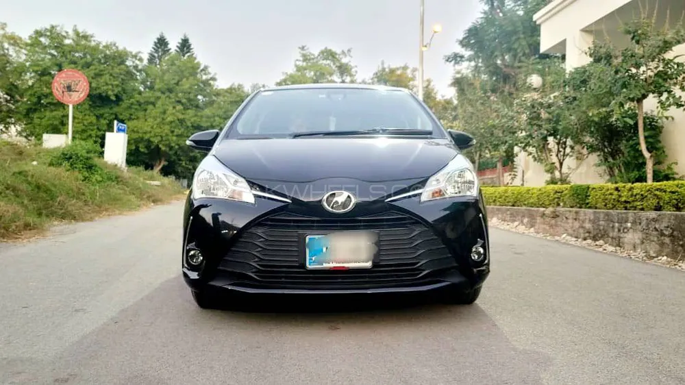 Toyota Vitz F Safety 1.0 2018 for sale in Islamabad | PakWheels