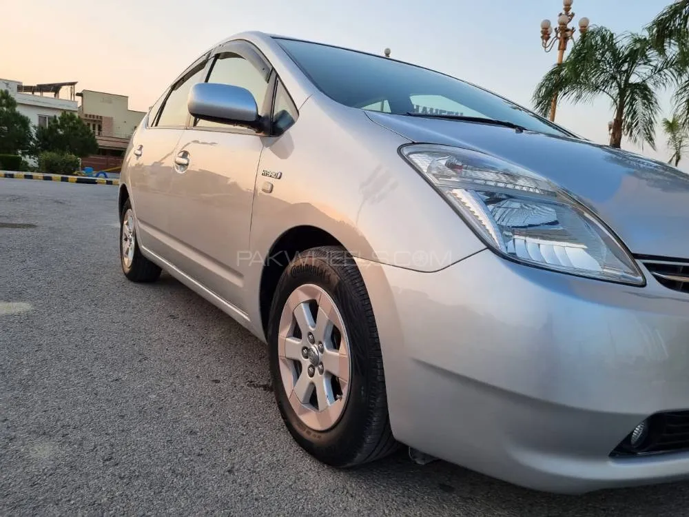 Toyota Prius 2007 for sale in Wah cantt