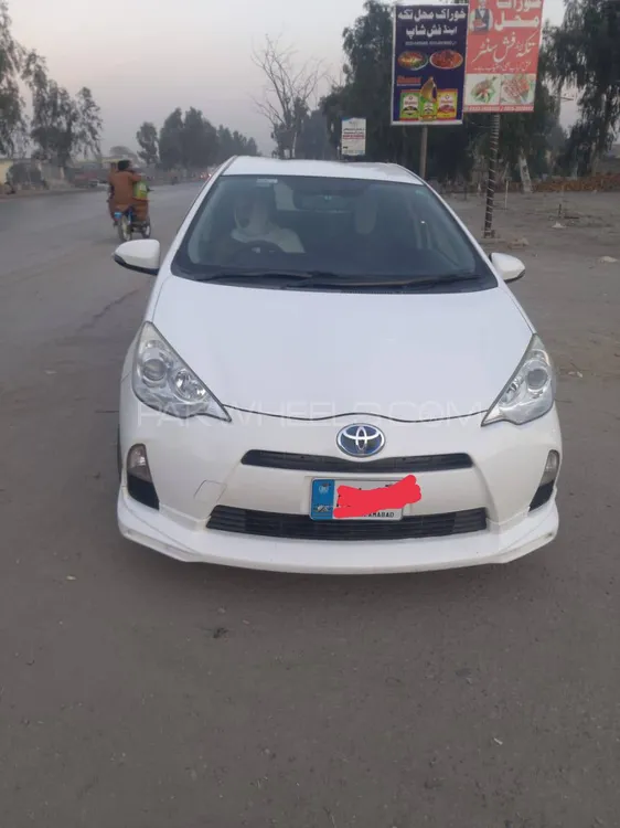Toyota Aqua 2014 for Sale in Peshawar Image-1