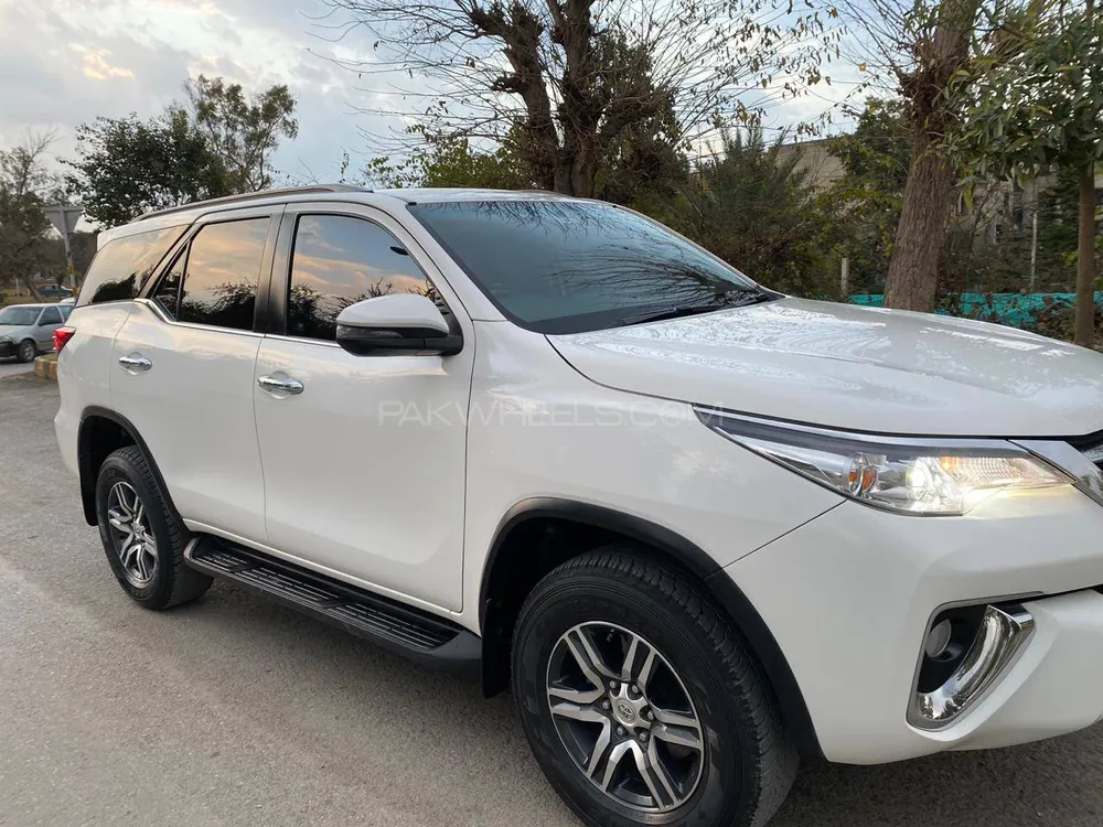 Toyota Fortuner 2020 for Sale in Chakwal Image-1