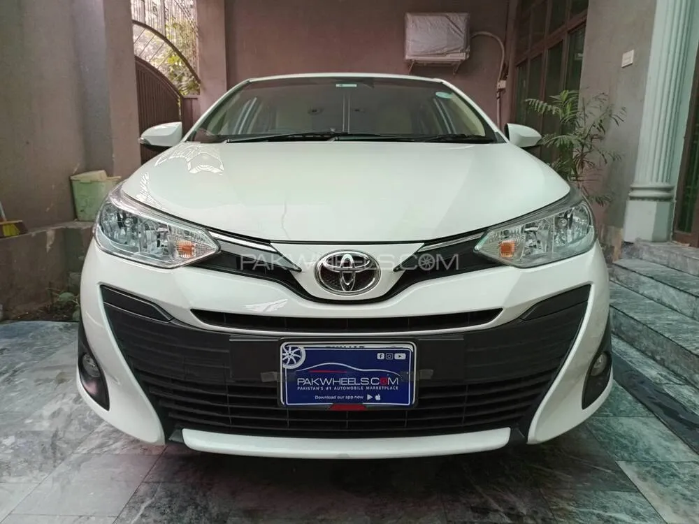 Toyota Yaris ATIV CVT 1.3 2022 for sale in Lahore | PakWheels