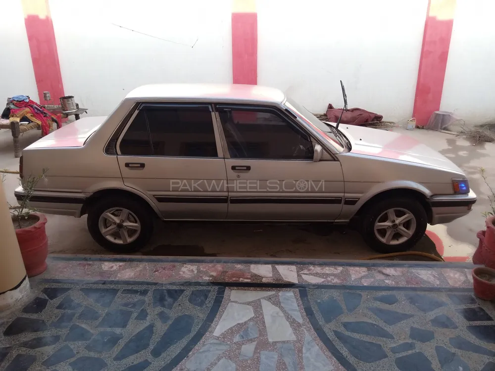 Toyota Corolla 1987 for sale in Peshawar