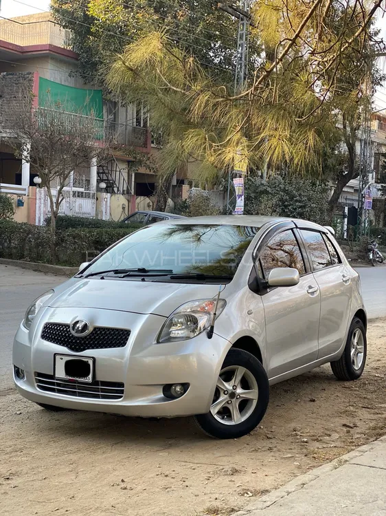 Toyota Vitz 2007 for Sale in Islamabad Image-1