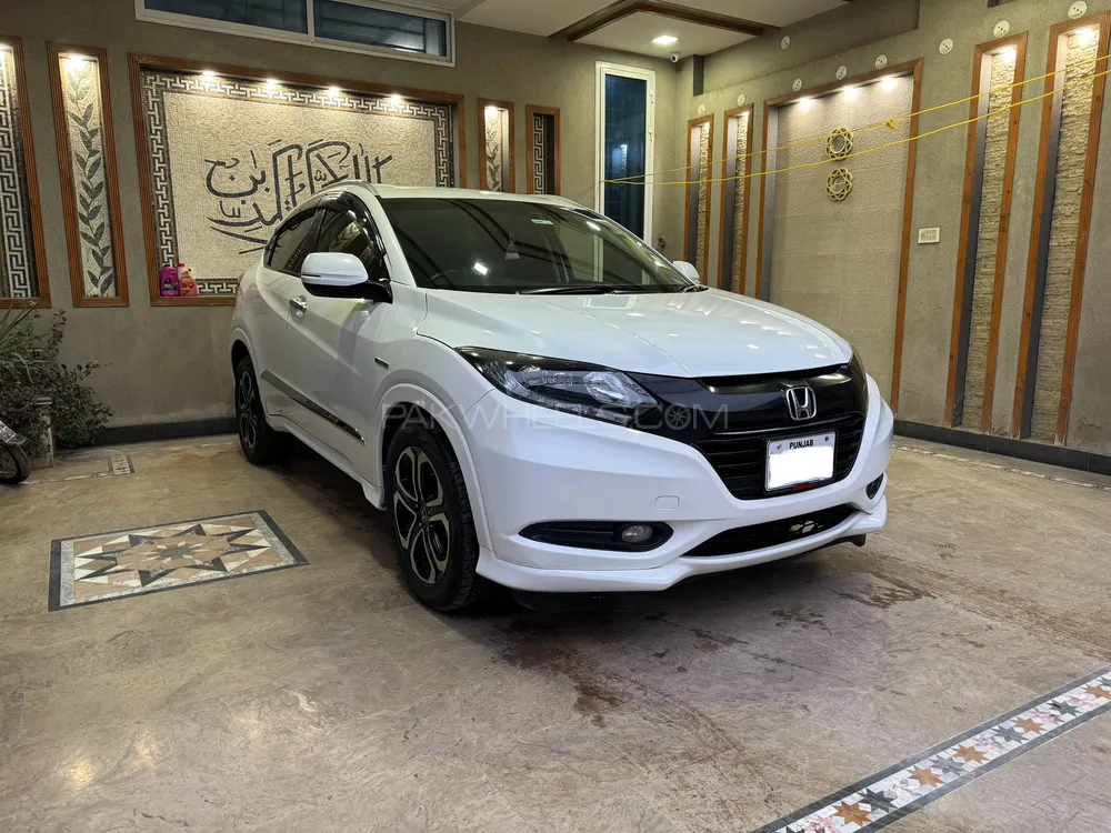 Honda Vezel 2015 for sale in Jhang