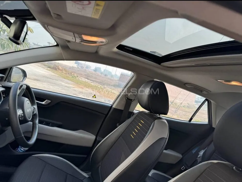 KIA Stonic 2023 for sale in Lahore