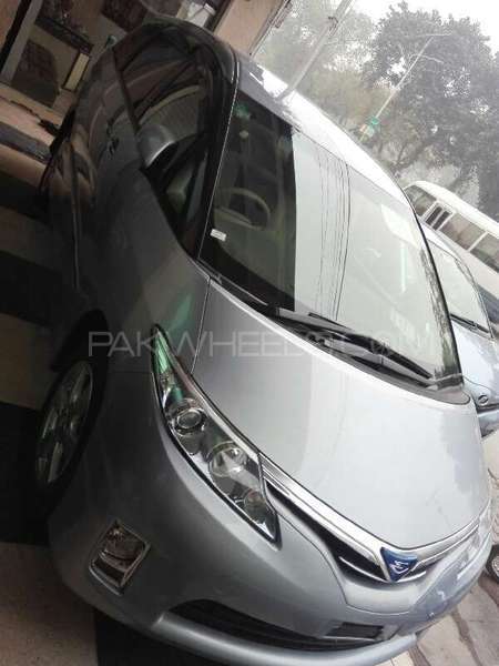 Toyota Estima 2010 for Sale in Peshawar Image-1