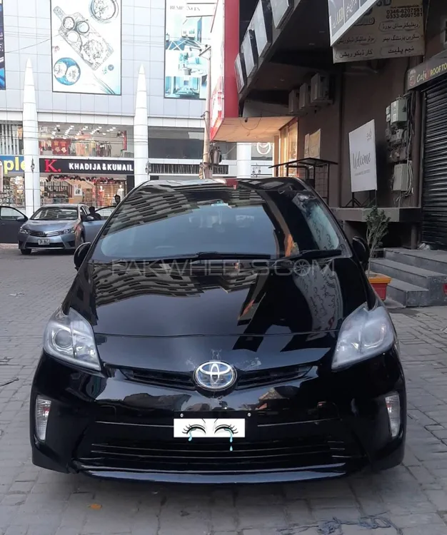 Toyota Prius 2013 for Sale in Phalia Image-1