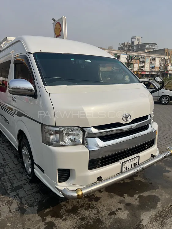 Toyota Hiace 2014 for Sale in Islamabad Image-1