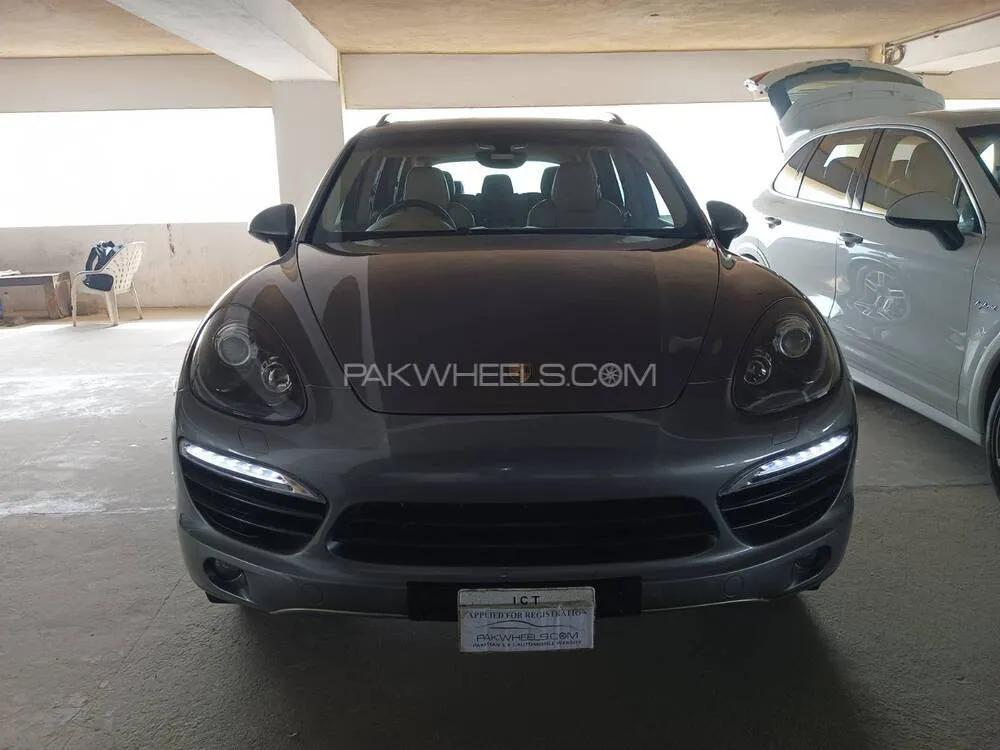 Porsche Cayenne 2013 for Sale in Karachi Image-1