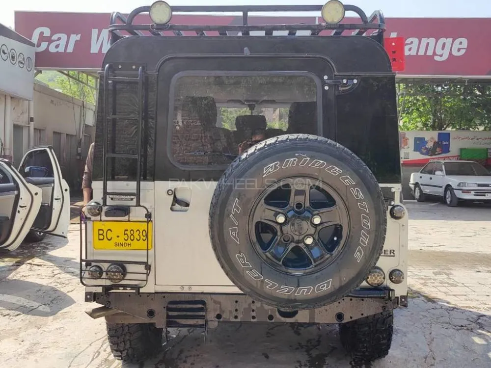 Land Rover Defender 2004 for sale in Islamabad