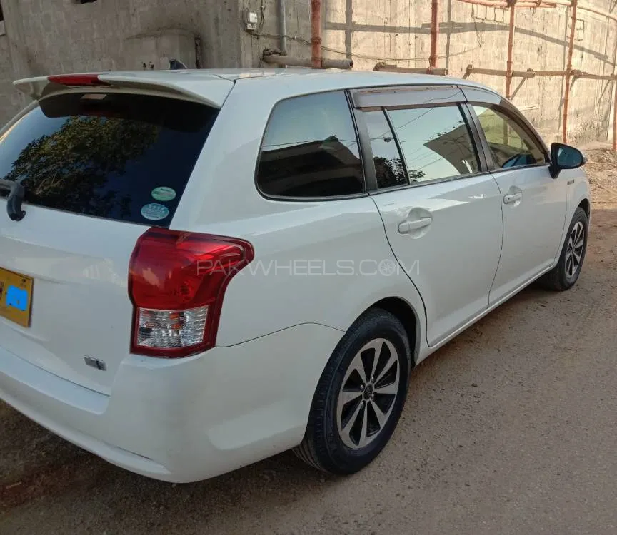 Toyota Corolla Fielder 2015 for sale in Karachi