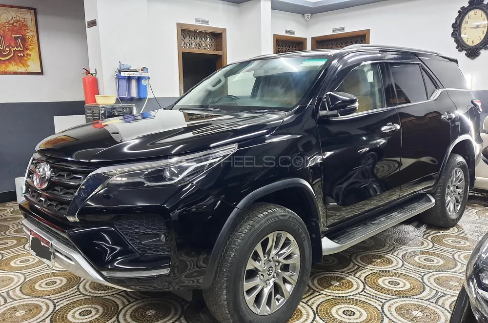 Toyota Fortuner 2021 for sale in Karachi