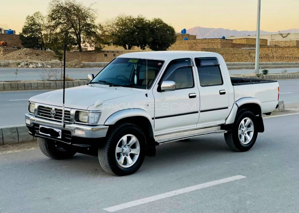 Toyota Hilux 1994 for sale in Quetta