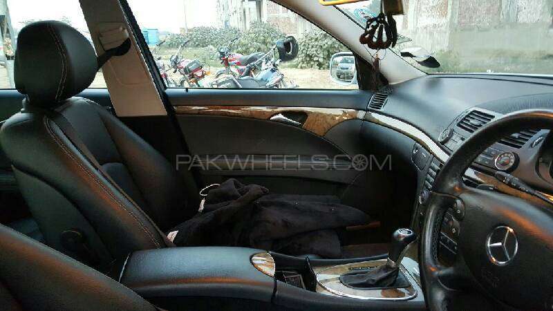 Mercedes Benz E Class 2007 for Sale in Lahore Image-1