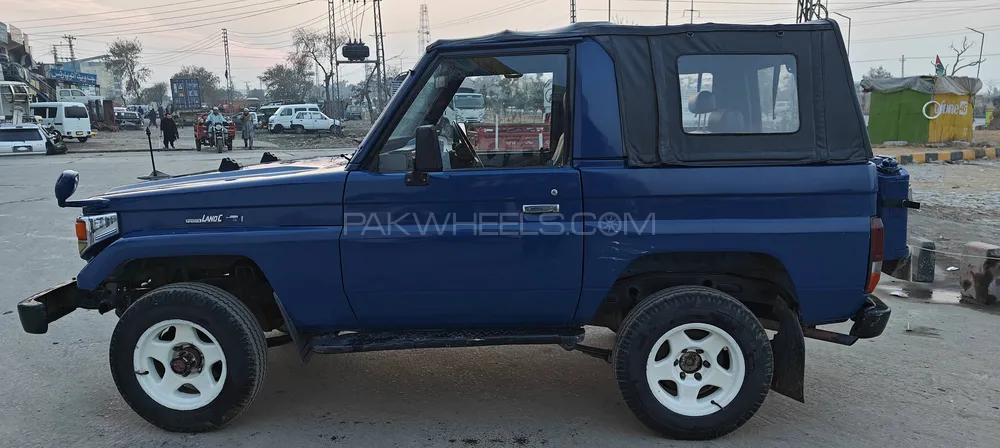 Toyota Land Cruiser 1988 for Sale in Islamabad Toyota Land Cruiser 1988 for Sale in Islamabad Image-3