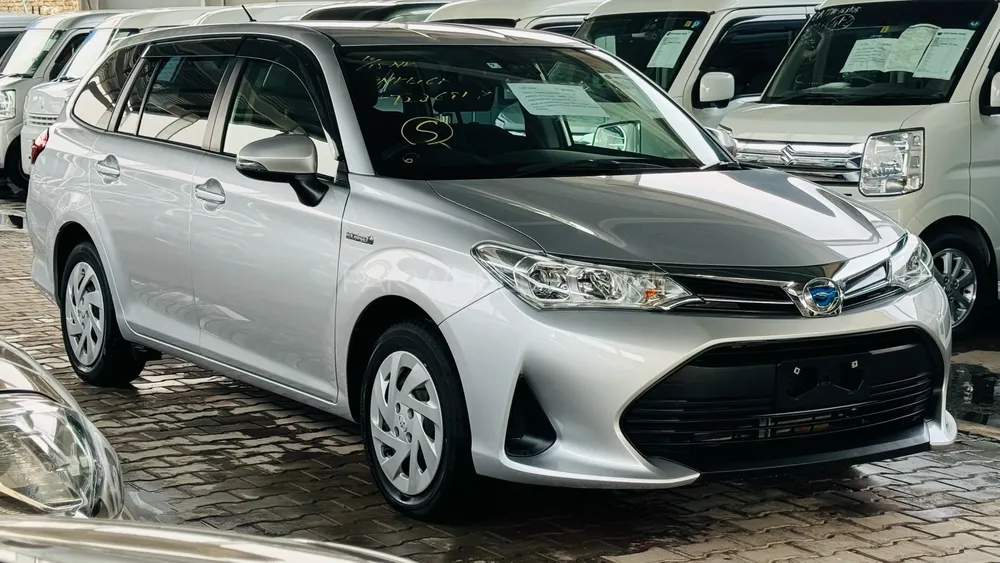 Toyota Corolla Fielder 2020 for Sale in Rawalpindi Image-1
