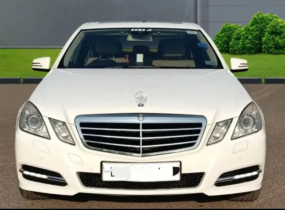 Mercedes Benz E Class 2013 for sale in Lahore