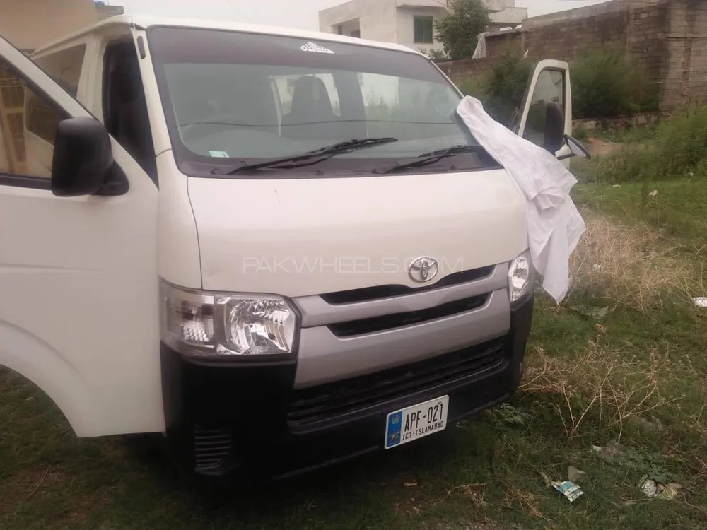Toyota Hiace 2015 for Sale in Wah cantt Image-1