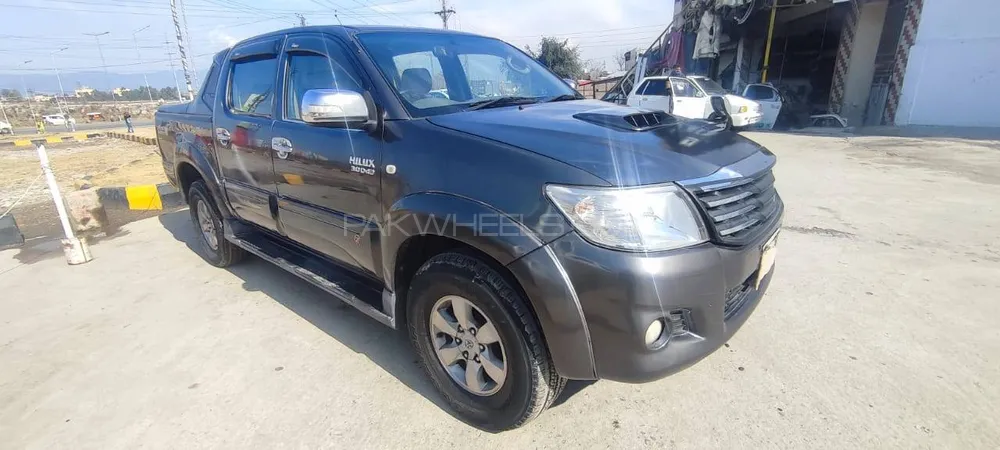 Toyota Hilux 2009 for Sale in Islamabad Image-1