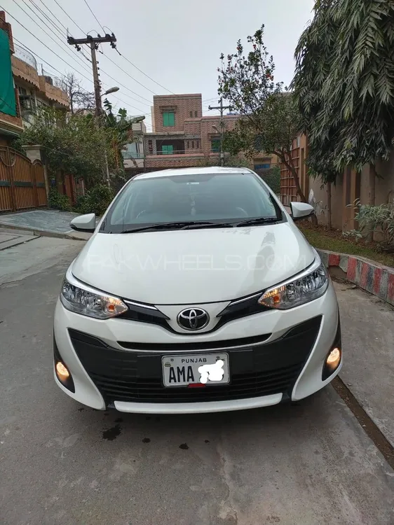 Toyota Yaris ATIV CVT 1.3 2022 for sale in Lahore | PakWheels