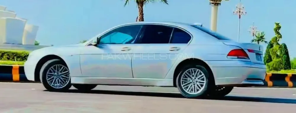 BMW 7 Series 2003 for sale in Peshawar