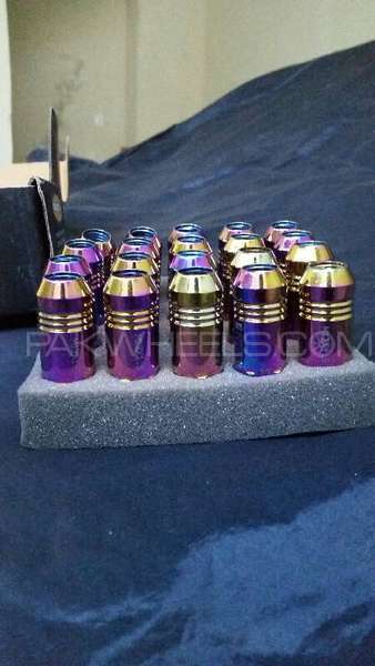 Skunk Racing Lugnuts For Sell Image-1