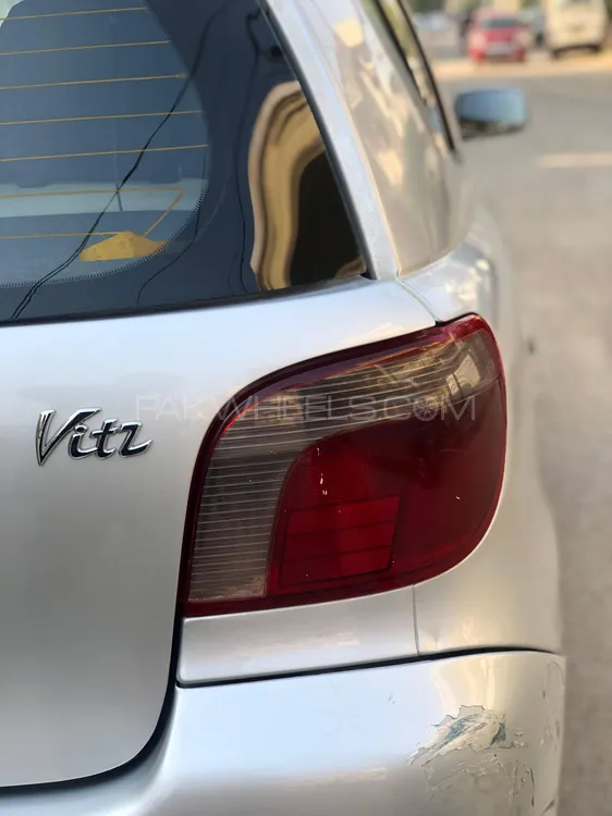 Toyota Vitz 2001 for sale in Karachi