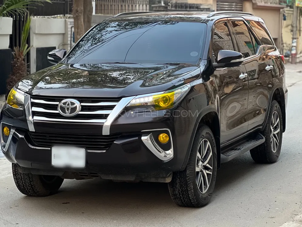 Toyota Fortuner 2017 for sale in Lahore