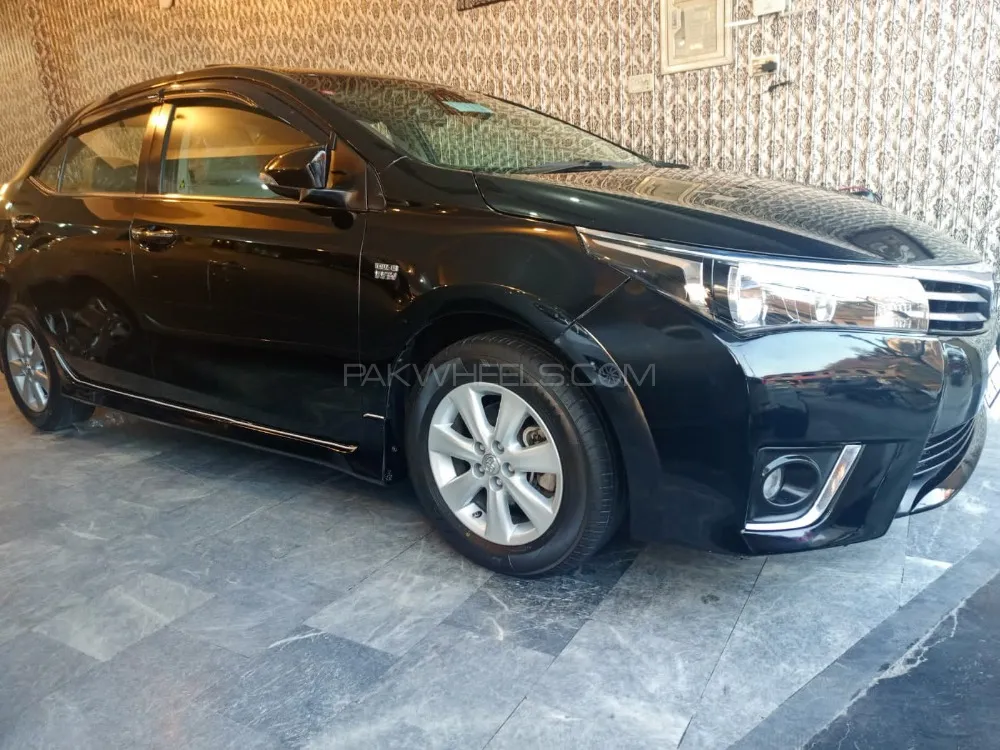 Toyota Corolla 2017 for sale in Mirpur A.K.