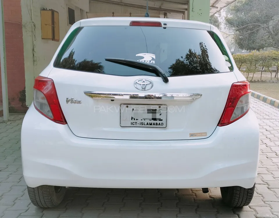 Toyota Vitz 2013 for sale in Sialkot