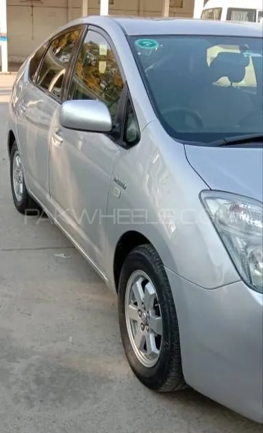 Toyota Prius 2007 for sale in Taxila