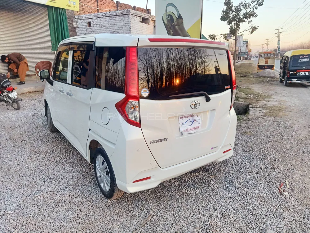 Toyota Roomy 2021 for sale in Peshawar