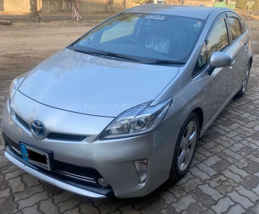 Toyota Prius 2014 for sale in Sialkot