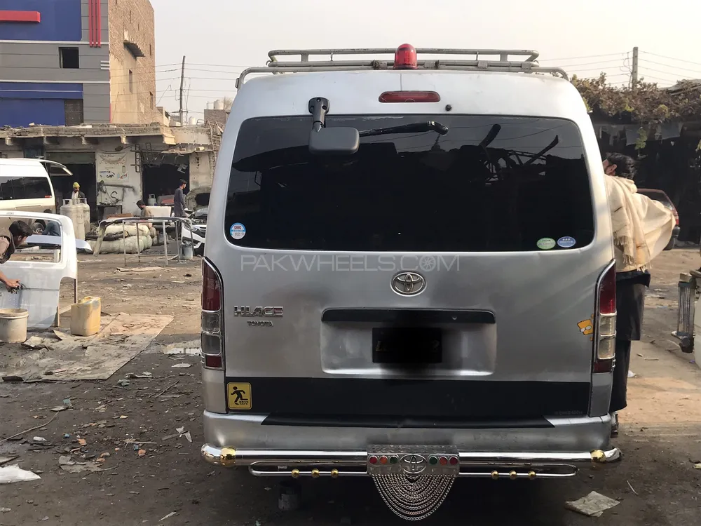 Toyota Hiace 2007 for Sale in Kohat Image-1