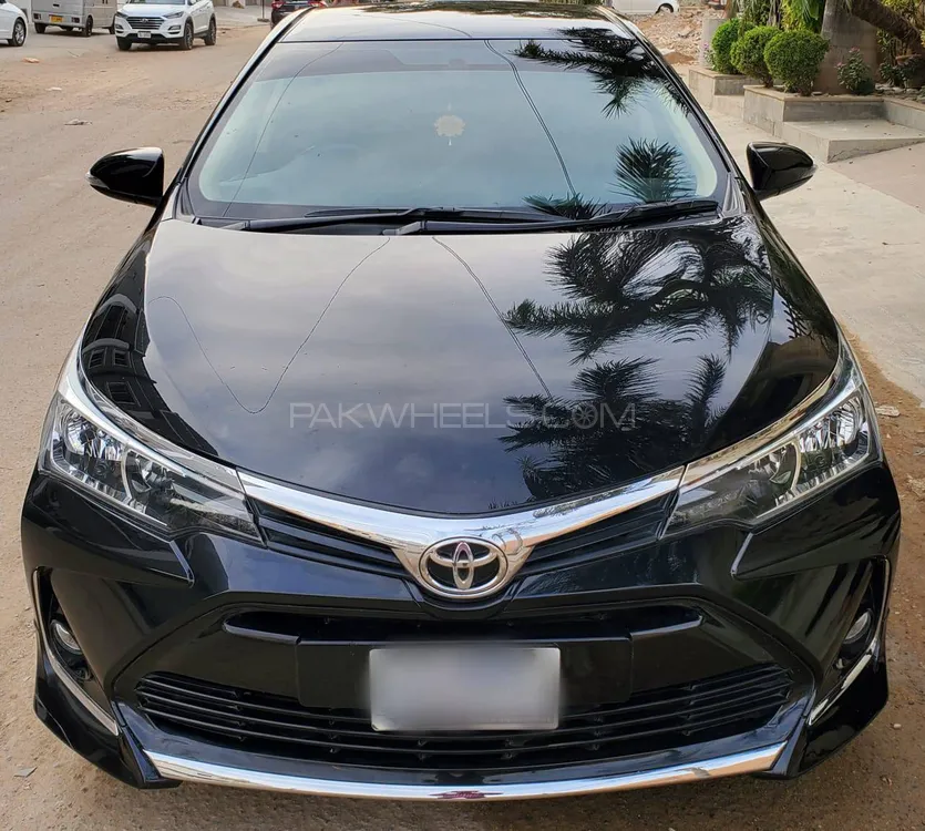 Toyota Corolla 2019 for Sale in Karachi Image-1