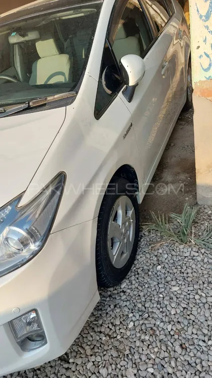 Toyota Prius 2011 for sale in Bannu