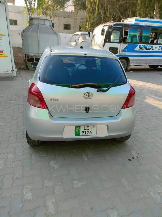 Toyota Vitz 2005 for sale in Sialkot