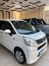Daihatsu Move Custom X 2018 for Sale
