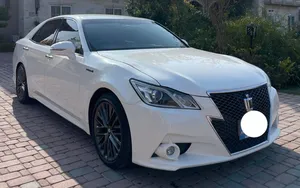 Toyota Crown Athlete S Package 2015 for Sale