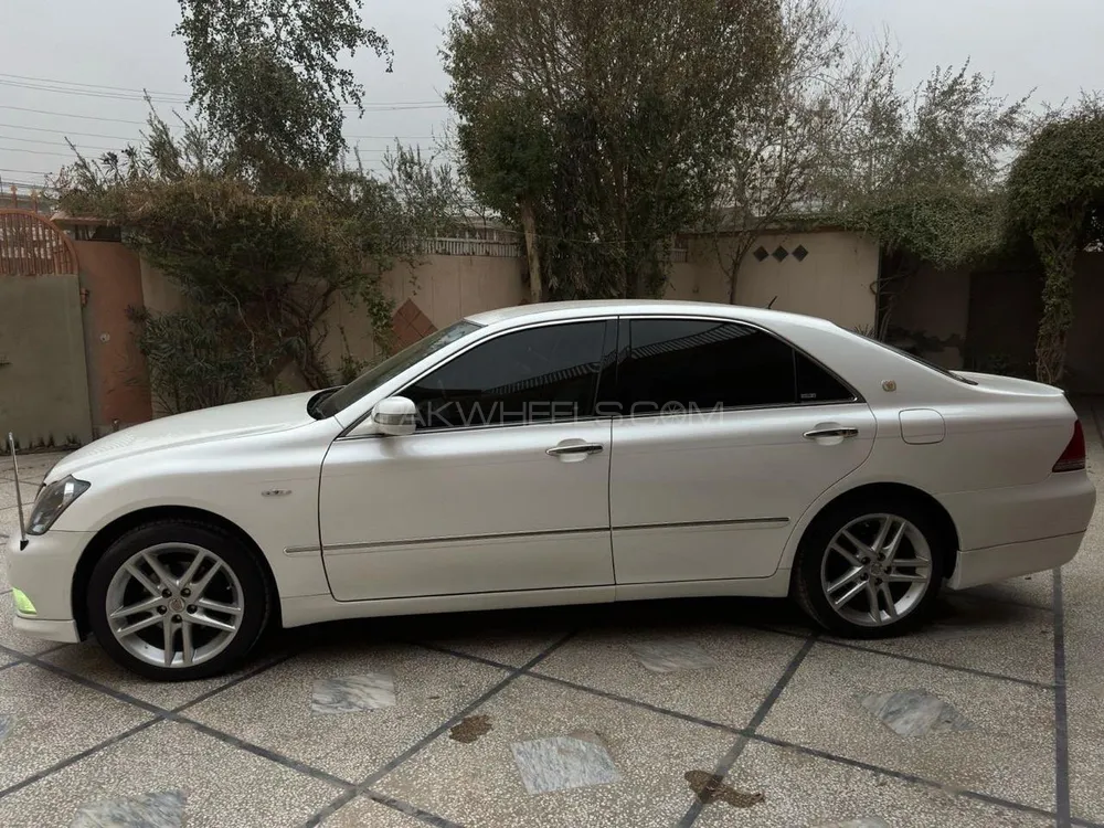 Toyota Crown 2005 for sale in Sargodha