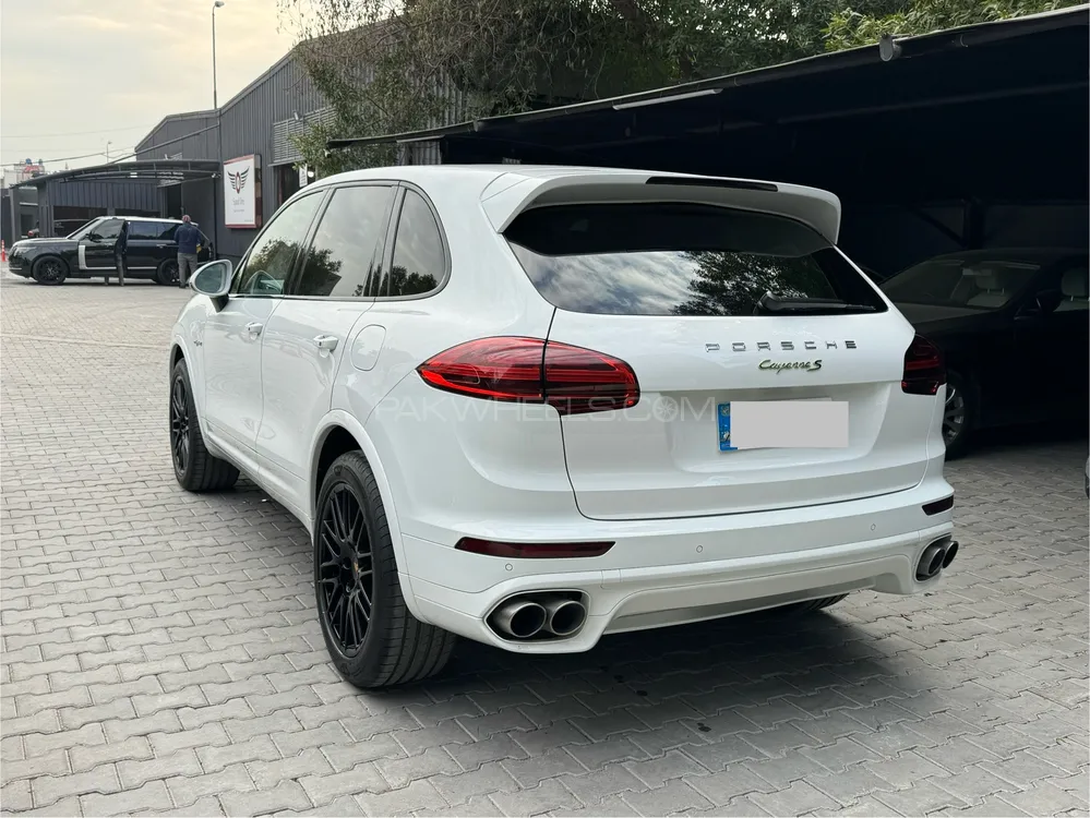 Porsche Cayenne 2017 for Sale in Lahore Image-1